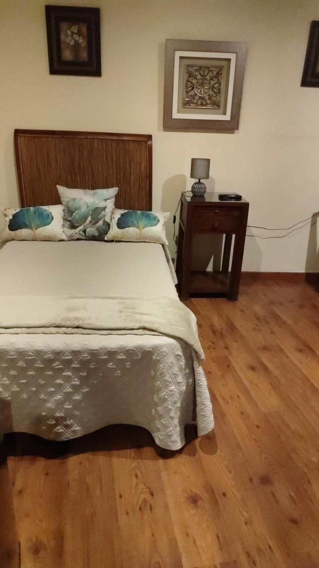 Hotel Baviera Линарес Екстериор снимка