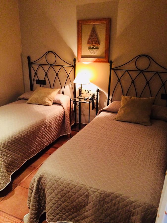 Hotel Baviera Линарес Екстериор снимка